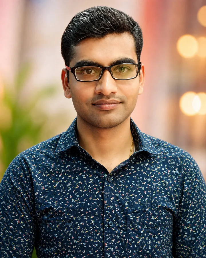 Headshot of Vivek Kotadiya